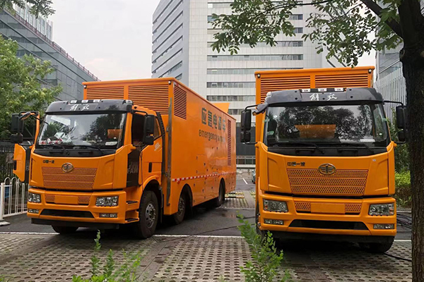 客戶爲上，以人爲本